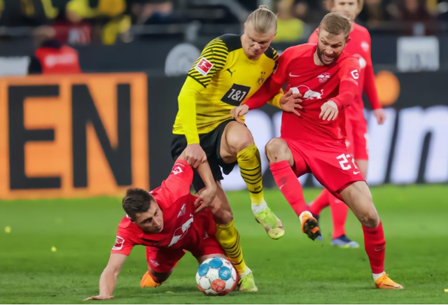 莱比锡红牛主场遭遇失利，欧冠希望减弱的简单介绍