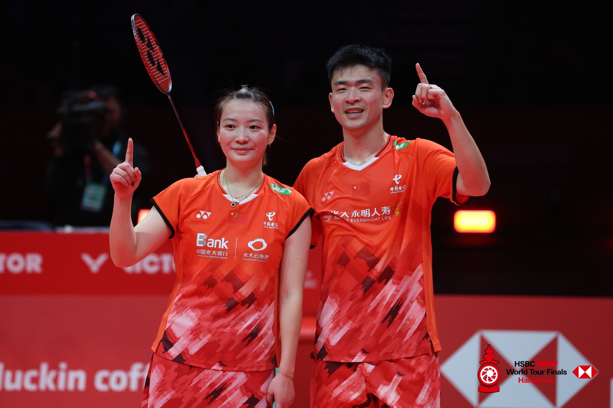 印尼队完胜法国队，郑思维惊艳四座