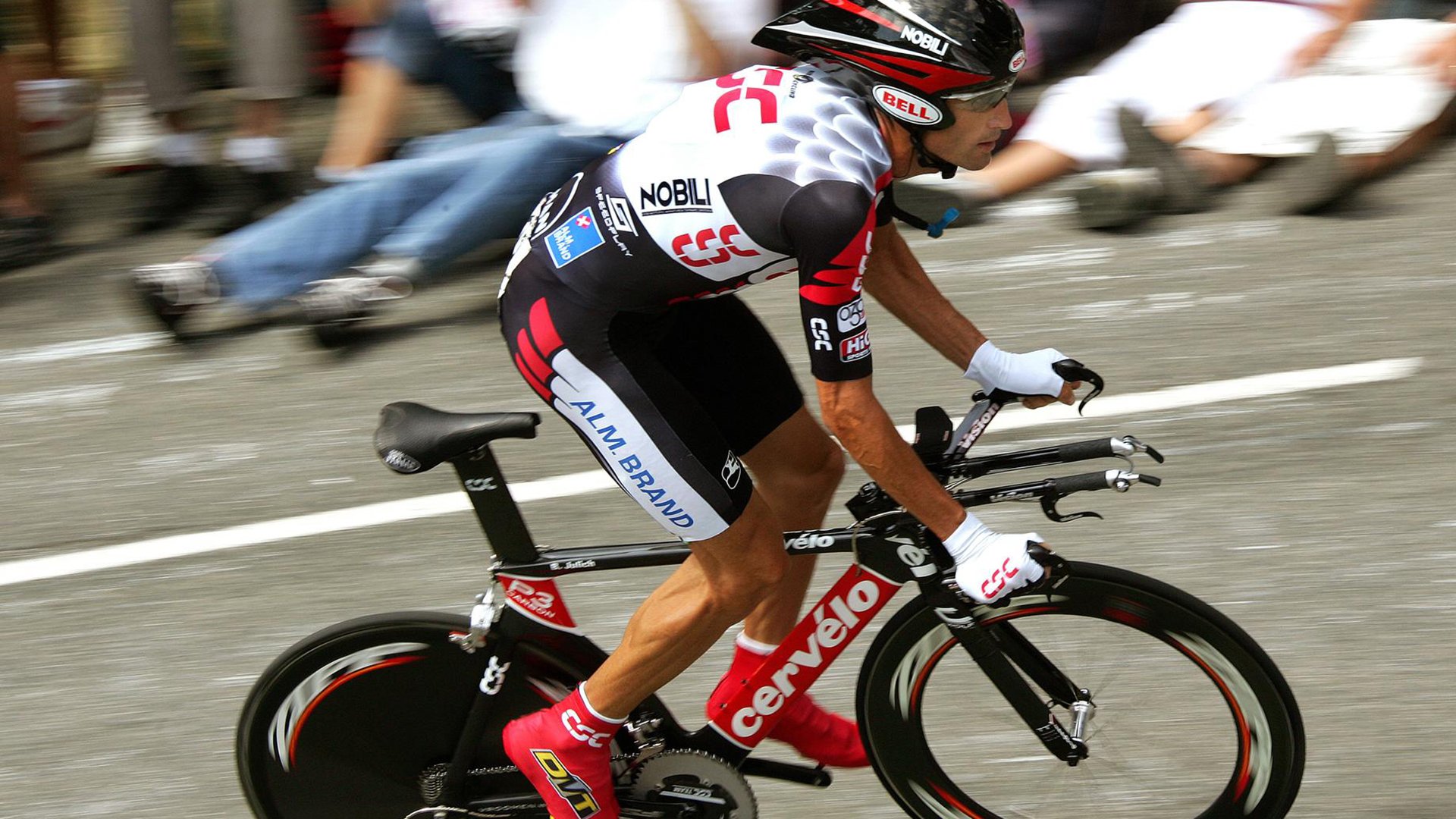 锡安引擎轰鸣，当球场化身赛道，他如何驾驶步行者火力全压尼克斯