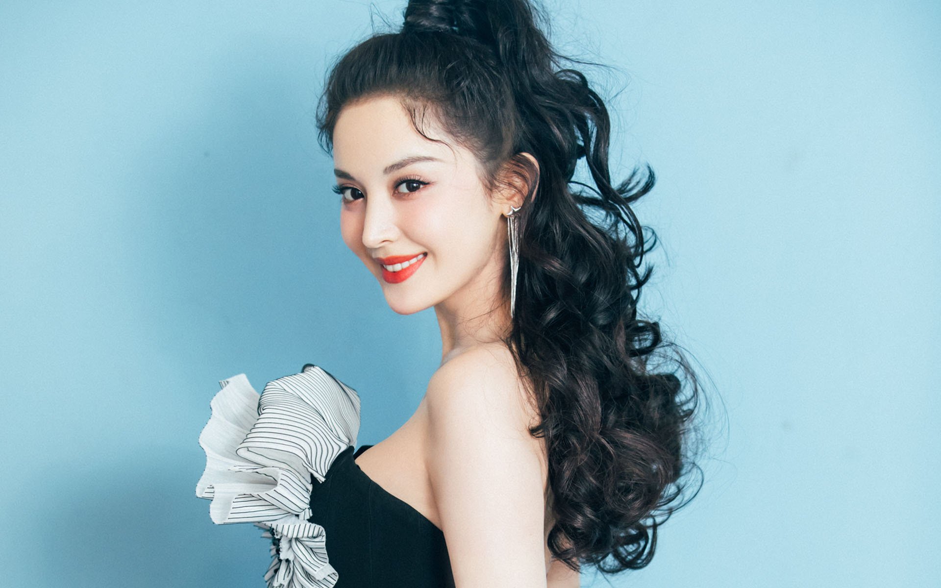 星光璀璨，C罗势不可挡，但苏亚雷斯才是今夜最亮的那颗星